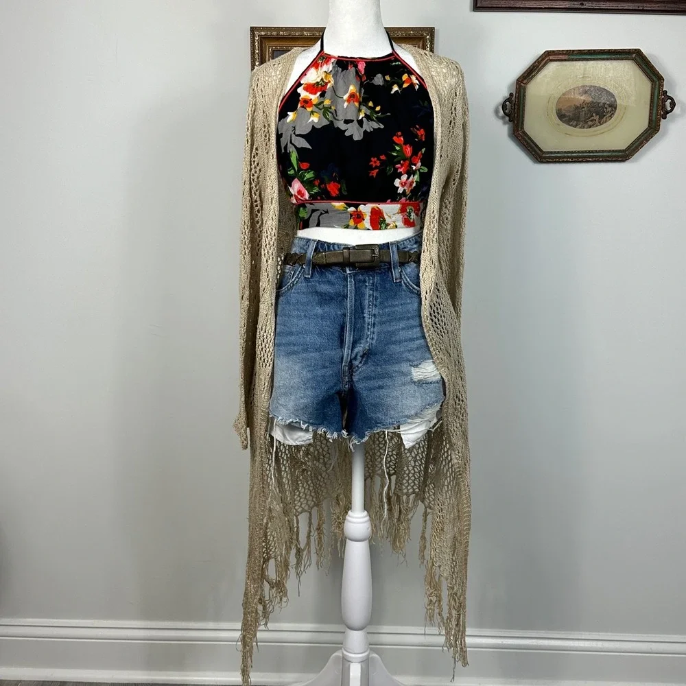 Suzi Roher size medium